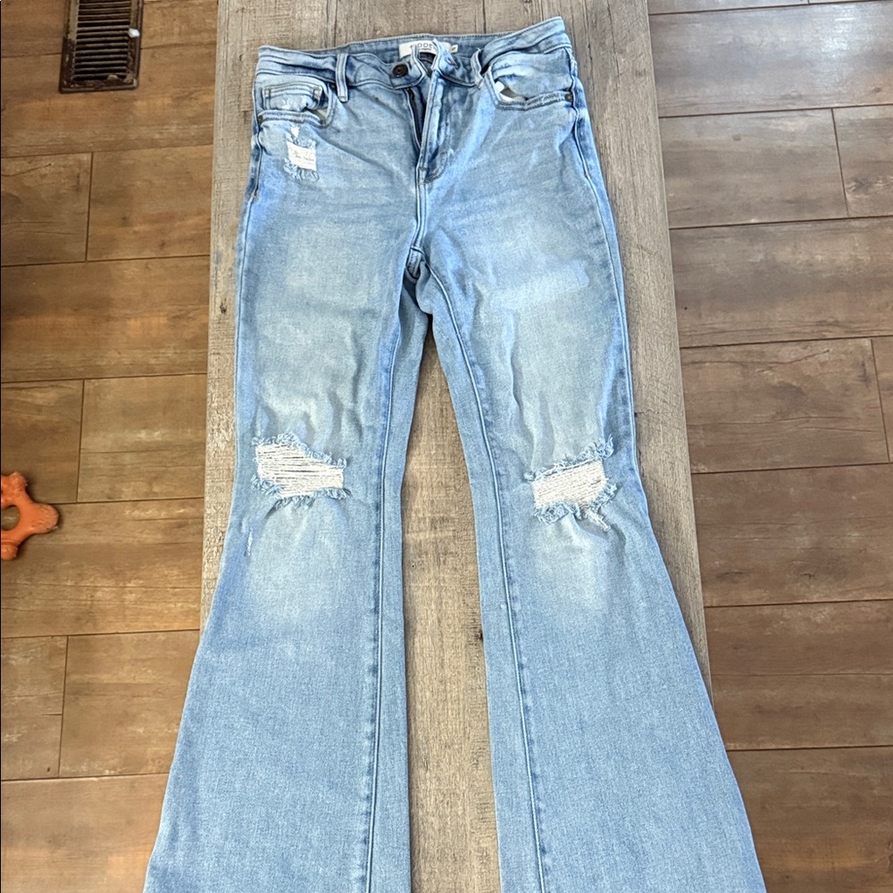 HIDDEN jeans